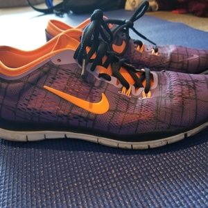 Nike free shoes